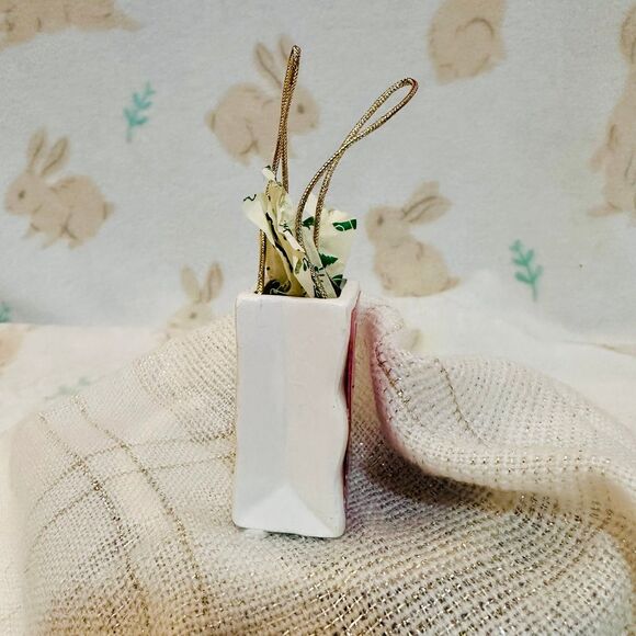 Bloomingdales Porcelain Shopping Bag Vintage Christmas tree ornament - Picture 4 of 7